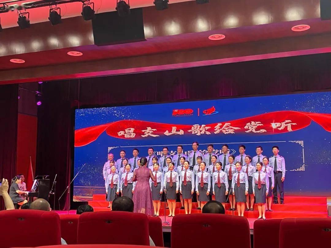 团建酒桌上开黄腔的男同事，你怎么应对的？游戏画面